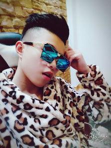 花少个人资料,探寻青春足迹，绽放独特风采